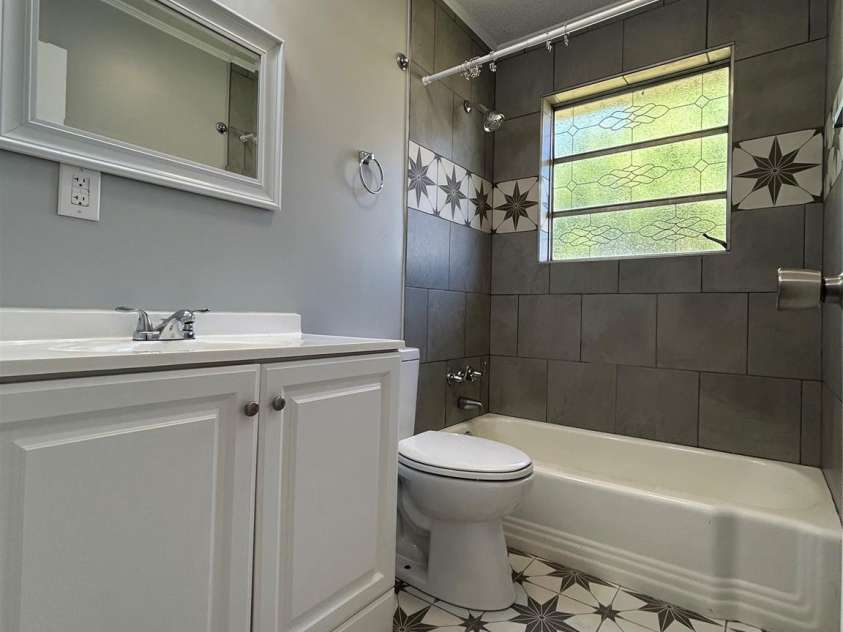 2218 5th Avenue, Gastonia, NC 28052.  MLS# CAR4300007, YatesRealty ID 1524. Bathroom
