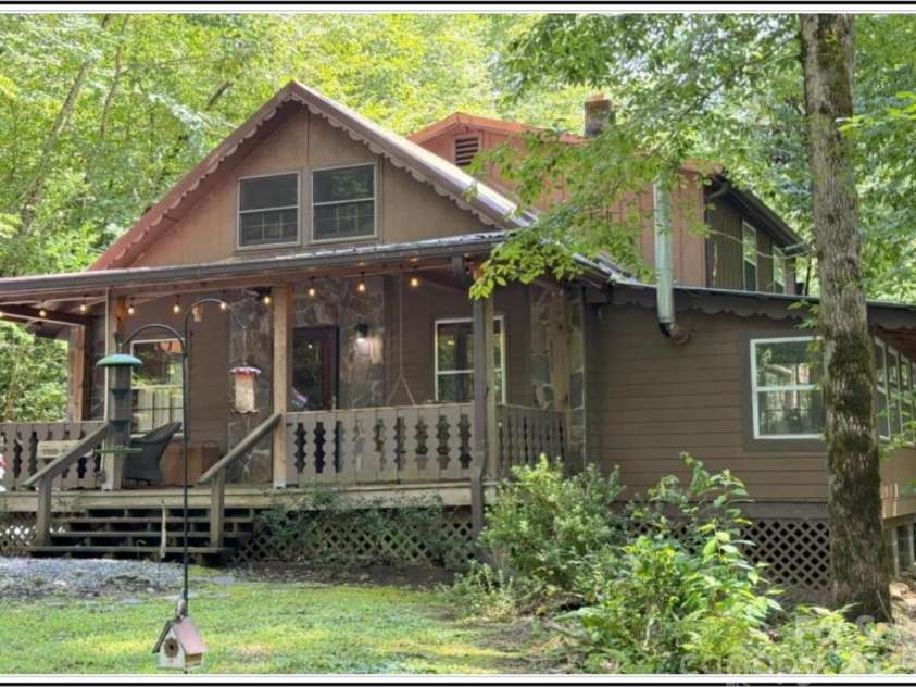 4700 Buffalo Road, Robbinsville, NC 28771.  MLS# CAR4276665, YatesRealty ID 1524. 