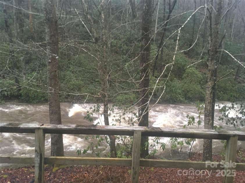 4700 Buffalo Road, Robbinsville, NC 28771.  MLS# CAR4276665, YatesRealty ID 1524. 