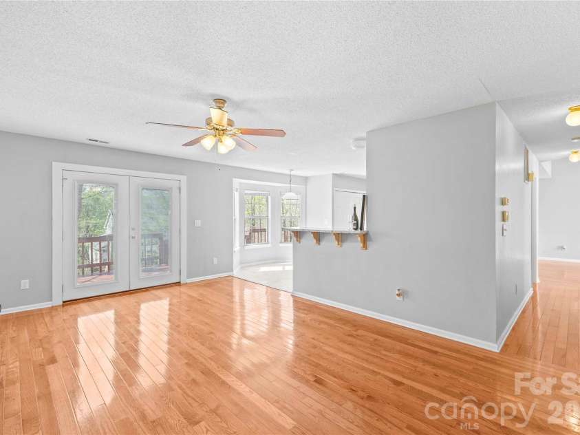 12611 Diamond Drive, Pineville, NC 28134.  MLS# CAR4361382, YatesRealty ID 15240. 