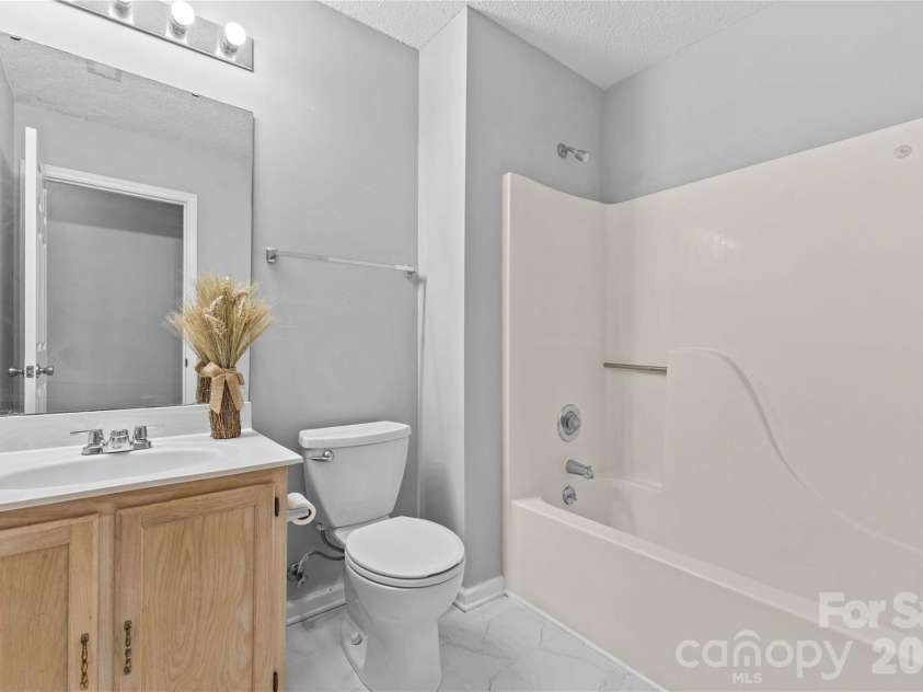 12611 Diamond Drive, Pineville, NC 28134.  MLS# CAR4361382, YatesRealty ID 15240. 