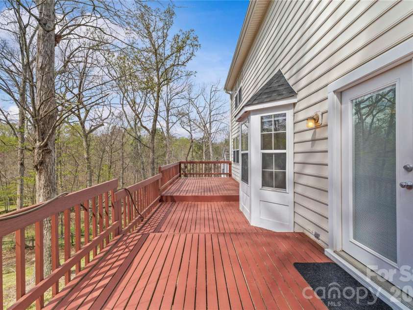 12611 Diamond Drive, Pineville, NC 28134.  MLS# CAR4361382, YatesRealty ID 15240. 