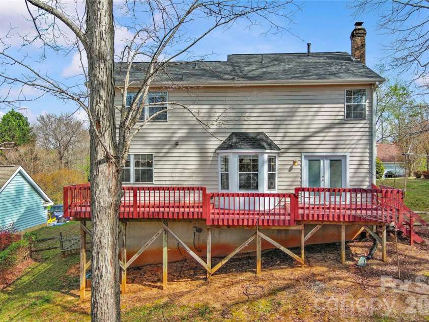 12611 Diamond Drive, Pineville, NC 28134.  MLS# CAR4361382, YatesRealty ID 15240. 