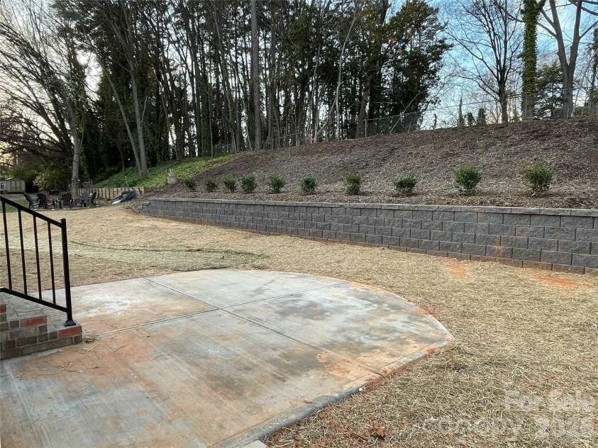 203 Willow Street, Stanley, NC 28164.  MLS# CAR4349588, YatesRealty ID 15241. 