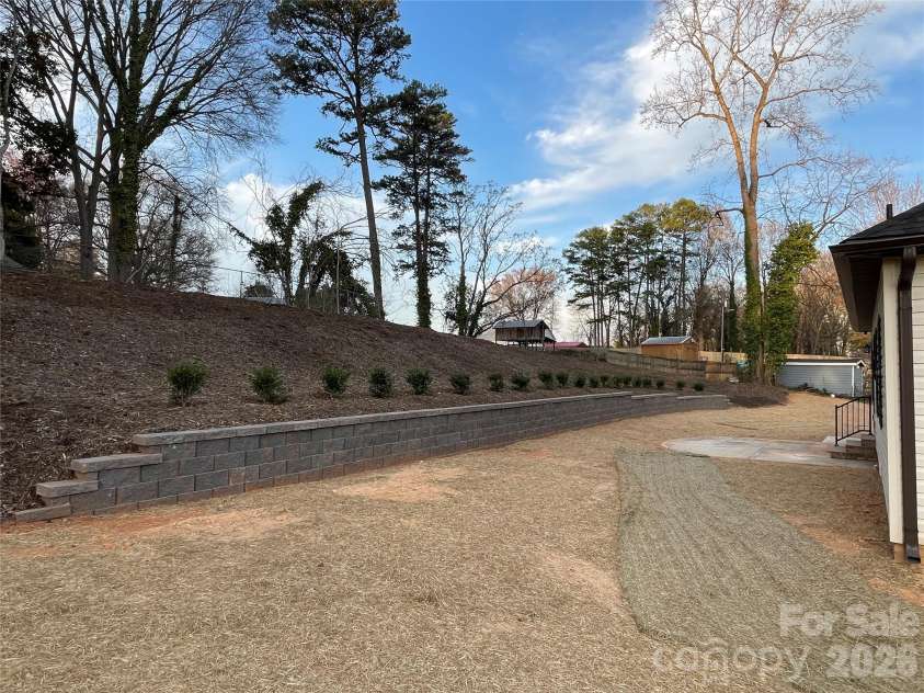 203 Willow Street, Stanley, NC 28164.  MLS# CAR4349588, YatesRealty ID 15241. 