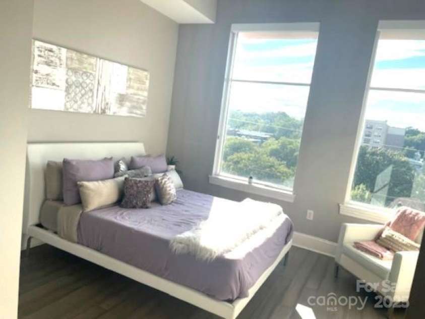 400 North Street, Raleigh, NC 27603.  MLS# CAR4259025, YatesRealty ID 15242. 