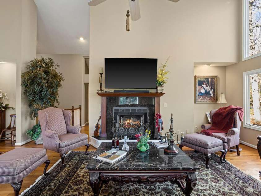 231 Greenleaf Drive, Flat Rock, NC 28731.  MLS# CAR4344397, YatesRealty ID 15243. 