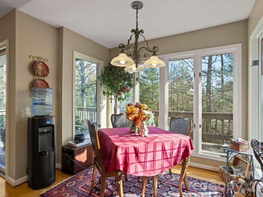 231 Greenleaf Drive, Flat Rock, NC 28731.  MLS# CAR4344397, YatesRealty ID 15243. 