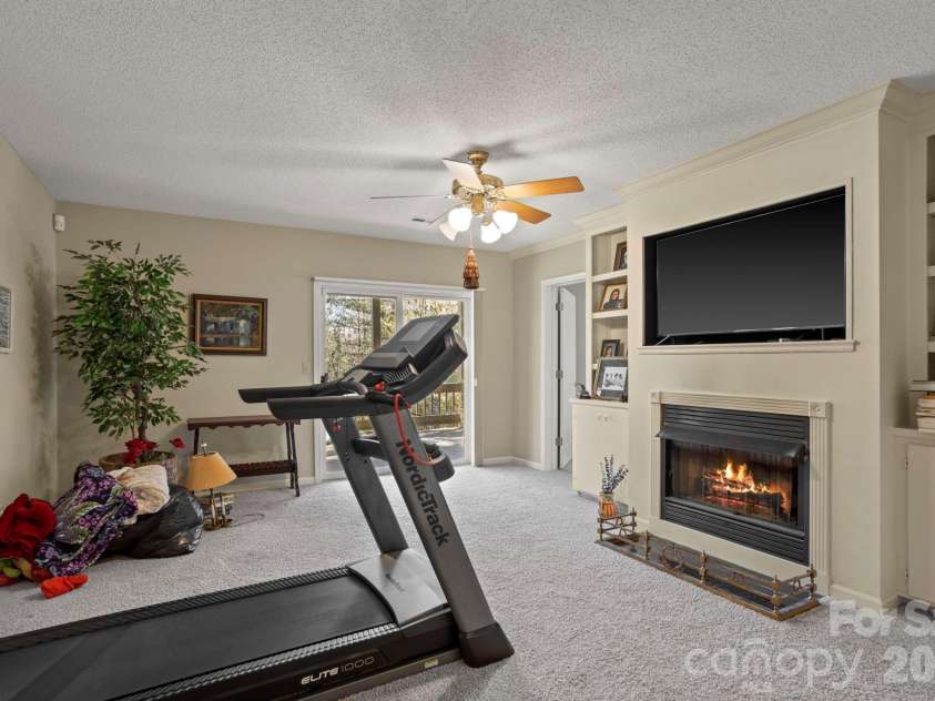 231 Greenleaf Drive, Flat Rock, NC 28731.  MLS# CAR4344397, YatesRealty ID 15243. 