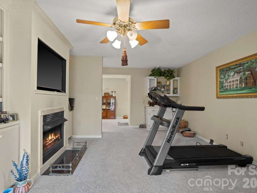 231 Greenleaf Drive, Flat Rock, NC 28731.  MLS# CAR4344397, YatesRealty ID 15243. 