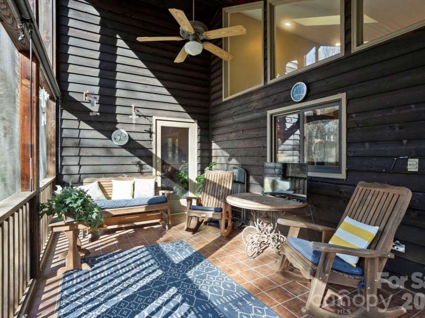 231 Greenleaf Drive, Flat Rock, NC 28731.  MLS# CAR4344397, YatesRealty ID 15243. 