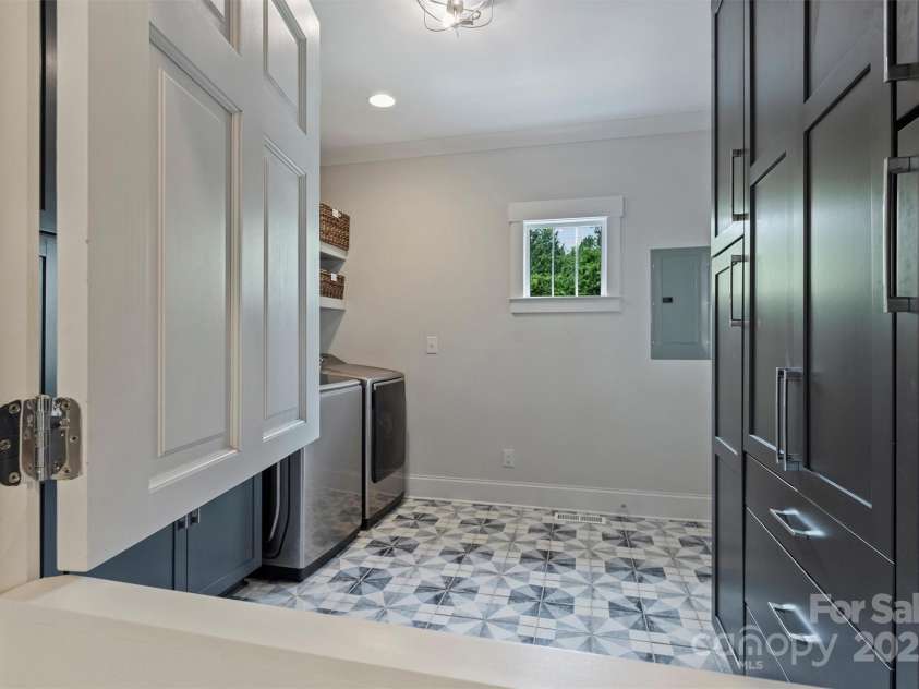 2829 Holt Street, Charlotte, NC 28205.  MLS# CAR4260071, YatesRealty ID 15243. Dutch Doors | Custom pantry