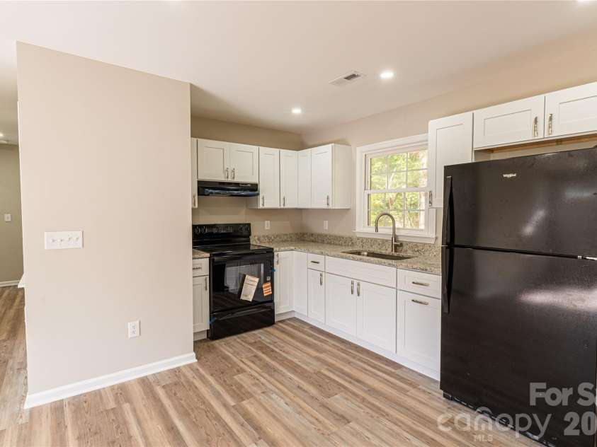 213 Washington Street, Wingate, NC 28174.  MLS# CAR4374369, YatesRealty ID 15244. 
