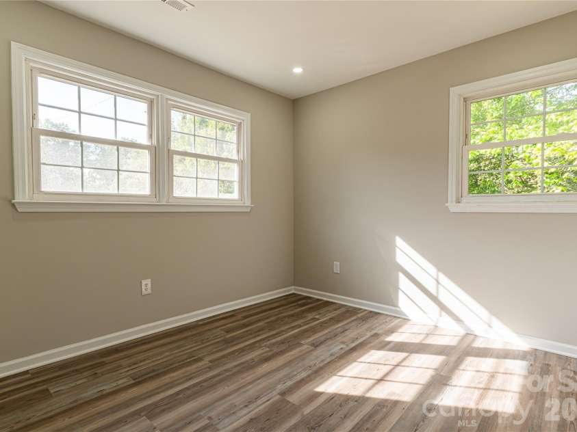 213 Washington Street, Wingate, NC 28174.  MLS# CAR4374369, YatesRealty ID 15244. 