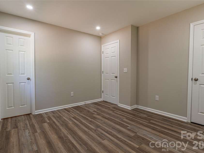 213 Washington Street, Wingate, NC 28174.  MLS# CAR4374369, YatesRealty ID 15244. 
