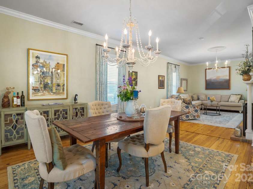 420 Cedar Street, Lincolnton, NC 28092.  MLS# CAR4263228, YatesRealty ID 15244. 