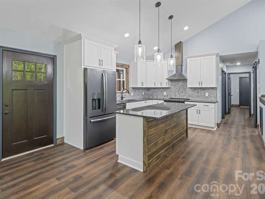 115 Pine Burr Drive, Purlear, NC 28665.  MLS# CAR4374403, YatesRealty ID 15245. 