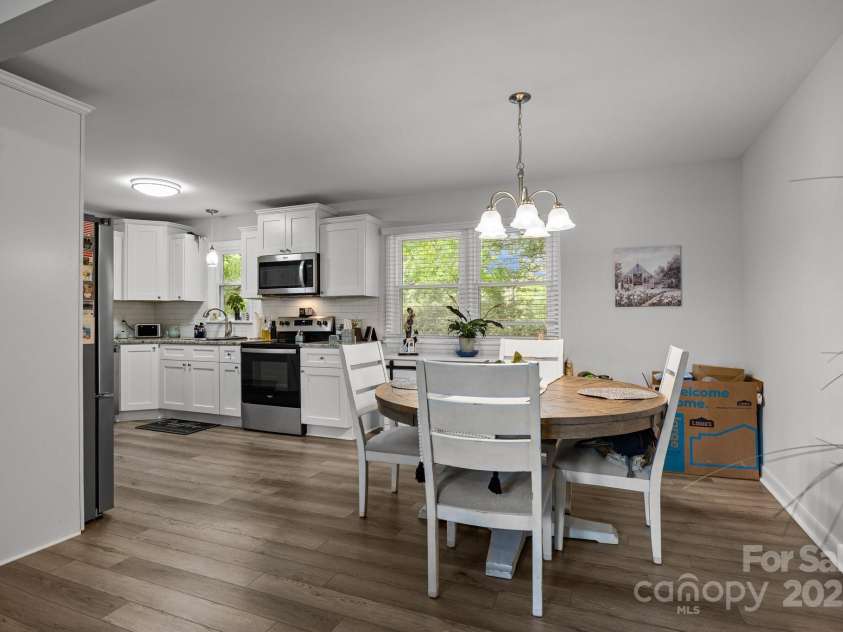 130 Cherokee Lane, Salisbury, NC 28147.  MLS# CAR4249287, YatesRealty ID 15245. 