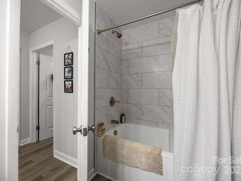 130 Cherokee Lane, Salisbury, NC 28147.  MLS# CAR4249287, YatesRealty ID 15245. 