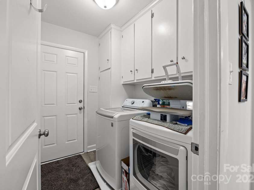 130 Cherokee Lane, Salisbury, NC 28147.  MLS# CAR4249287, YatesRealty ID 15245. 