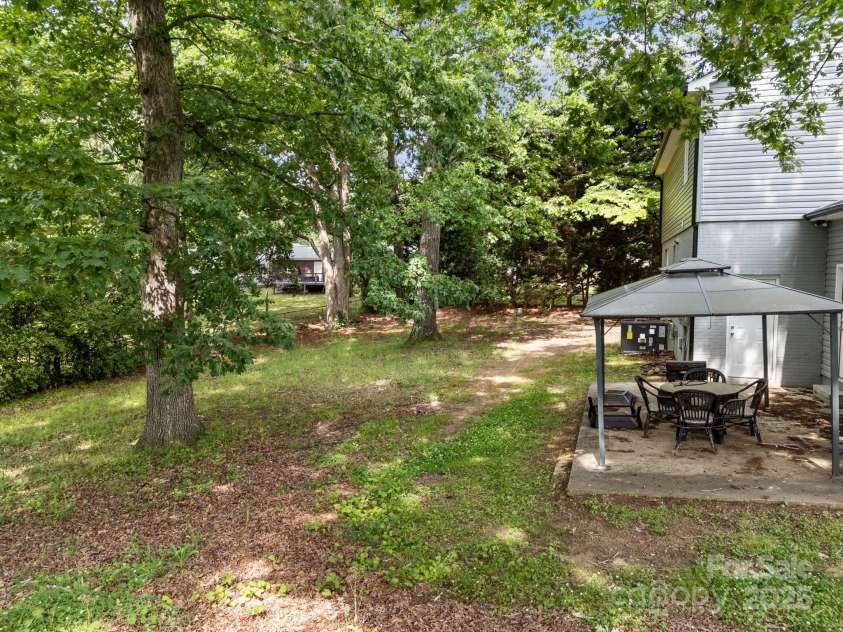 130 Cherokee Lane, Salisbury, NC 28147.  MLS# CAR4249287, YatesRealty ID 15245. 