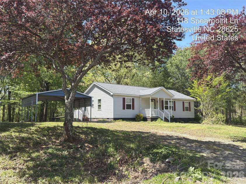 121 Spearpoint Lane, Statesville, NC 28625.  MLS# CAR4374440, YatesRealty ID 15248. 