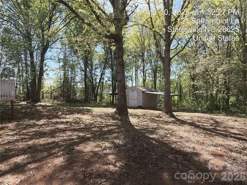 121 Spearpoint Lane, Statesville, NC 28625.  MLS# CAR4374440, YatesRealty ID 15248. 