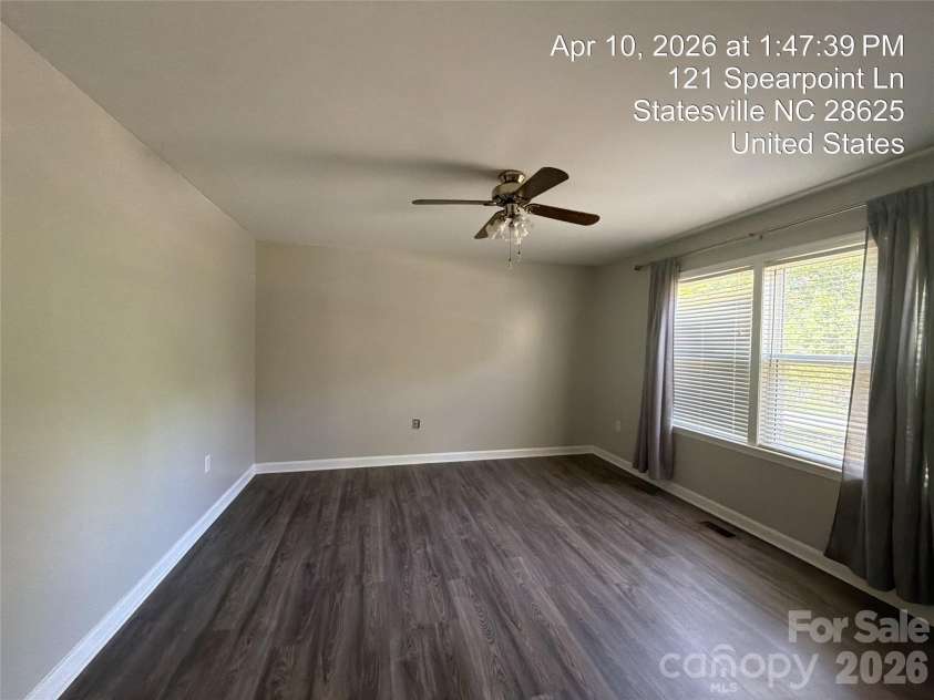121 Spearpoint Lane, Statesville, NC 28625.  MLS# CAR4374440, YatesRealty ID 15248. 
