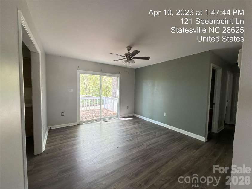 121 Spearpoint Lane, Statesville, NC 28625.  MLS# CAR4374440, YatesRealty ID 15248. 