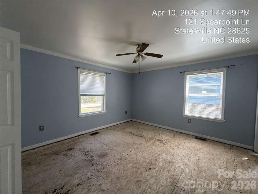 121 Spearpoint Lane, Statesville, NC 28625.  MLS# CAR4374440, YatesRealty ID 15248. 