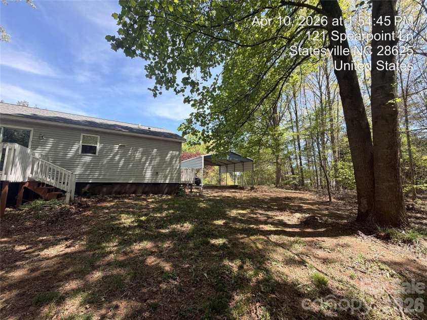 121 Spearpoint Lane, Statesville, NC 28625.  MLS# CAR4374440, YatesRealty ID 15248. 