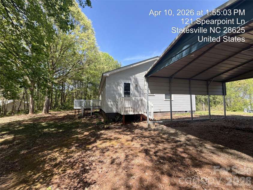 121 Spearpoint Lane, Statesville, NC 28625.  MLS# CAR4374440, YatesRealty ID 15248. 