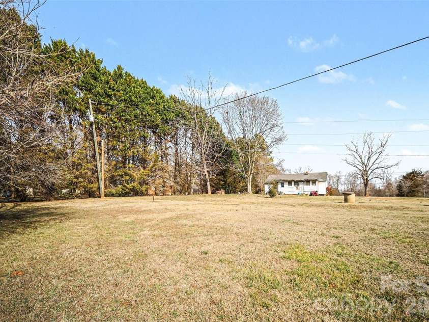 5191 Fewell Road, Clover, SC 29710.  MLS# CAR4343194, YatesRealty ID 1525. 
