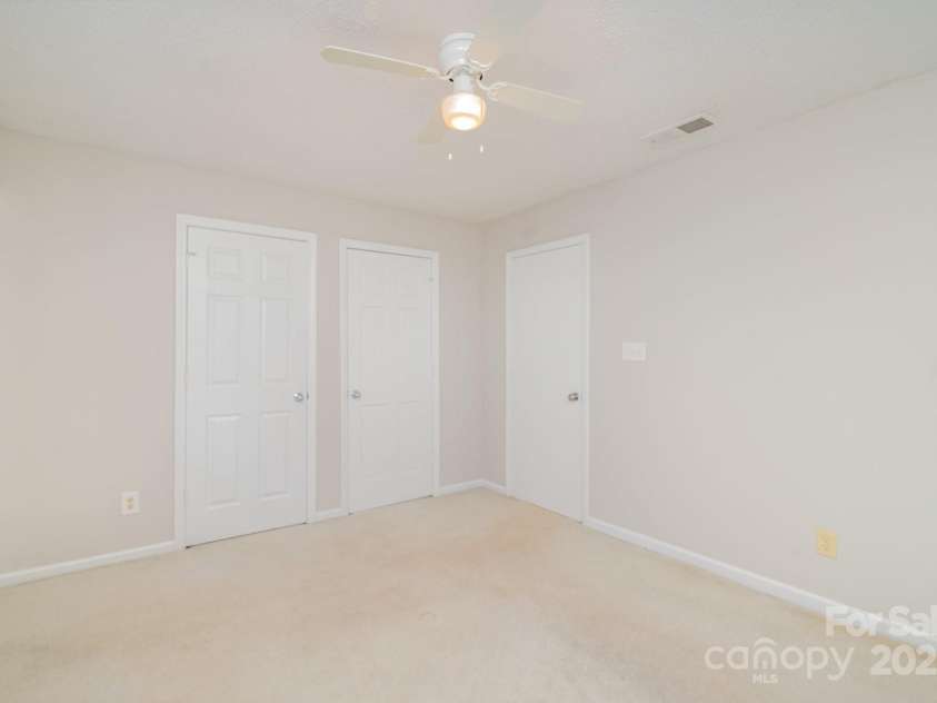 8005 Horse Chestnut Lane, Charlotte, NC 28277.  MLS# CAR4262727, YatesRealty ID 1525. 