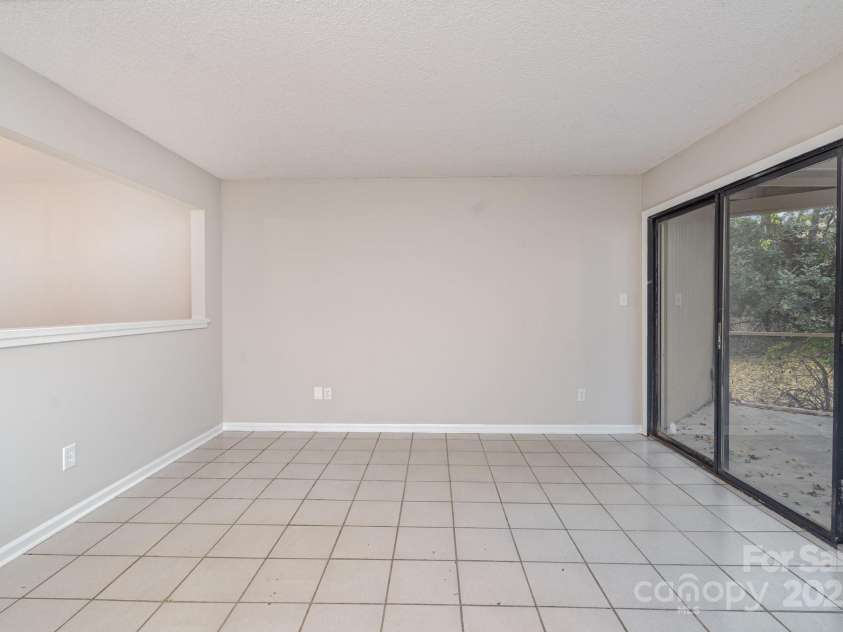 8005 Horse Chestnut Lane, Charlotte, NC 28277.  MLS# CAR4262727, YatesRealty ID 1525. 