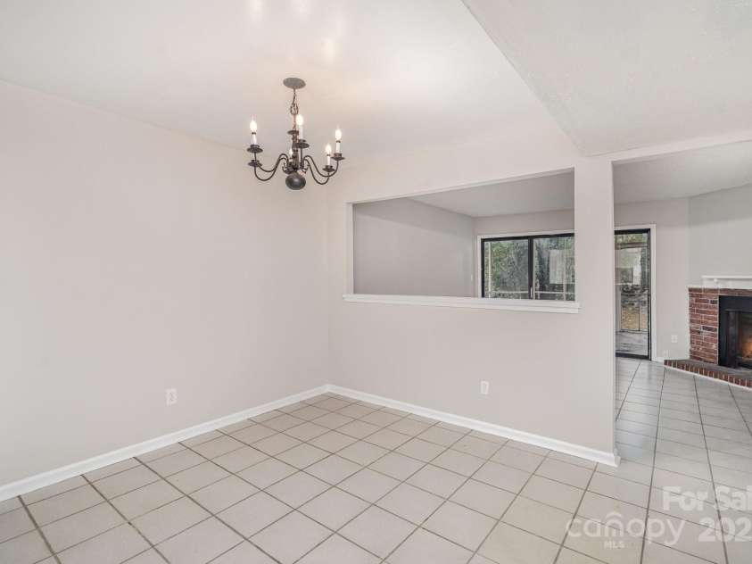 8005 Horse Chestnut Lane, Charlotte, NC 28277.  MLS# CAR4262727, YatesRealty ID 1525. 