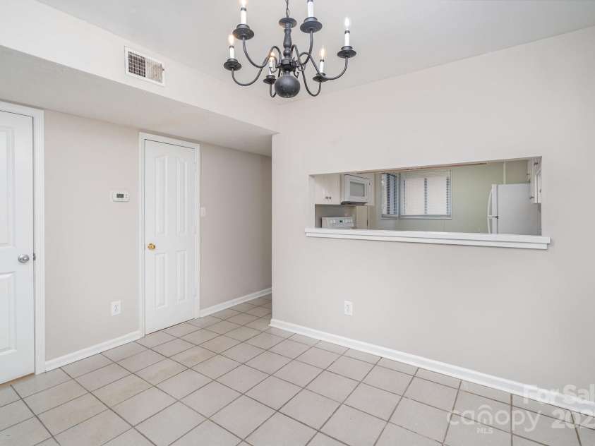 8005 Horse Chestnut Lane, Charlotte, NC 28277.  MLS# CAR4262727, YatesRealty ID 1525. 