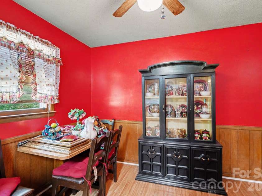 314 Westham Ridge Road, Charlotte, NC 28217.  MLS# CAR4373992, YatesRealty ID 15250. 