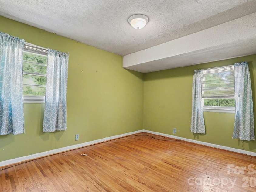 314 Westham Ridge Road, Charlotte, NC 28217.  MLS# CAR4373992, YatesRealty ID 15250. 