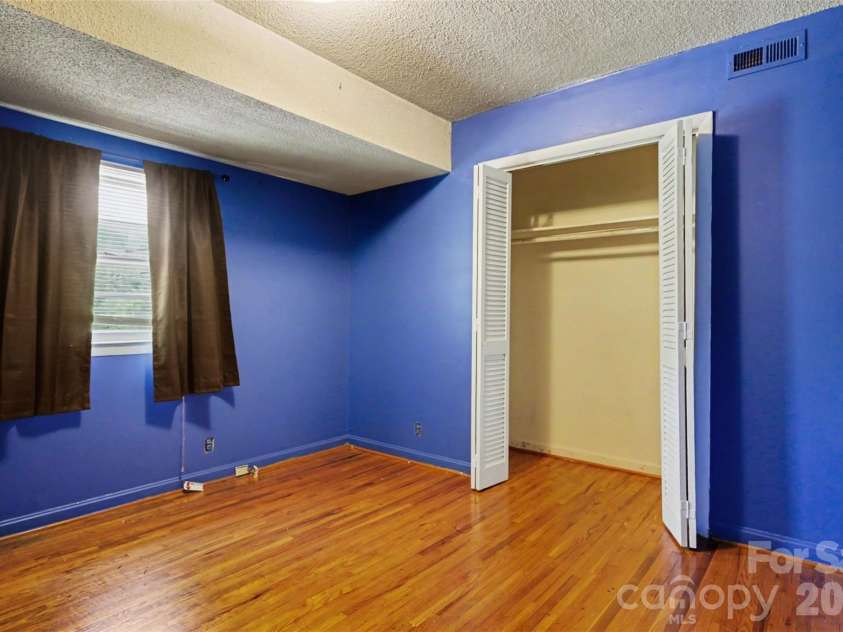 314 Westham Ridge Road, Charlotte, NC 28217.  MLS# CAR4373992, YatesRealty ID 15250. 