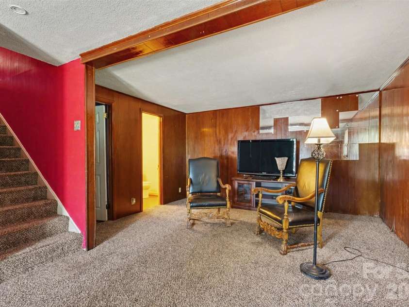 314 Westham Ridge Road, Charlotte, NC 28217.  MLS# CAR4373992, YatesRealty ID 15250. 