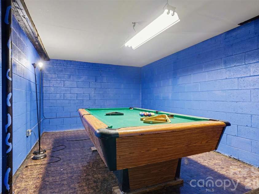314 Westham Ridge Road, Charlotte, NC 28217.  MLS# CAR4373992, YatesRealty ID 15250. 