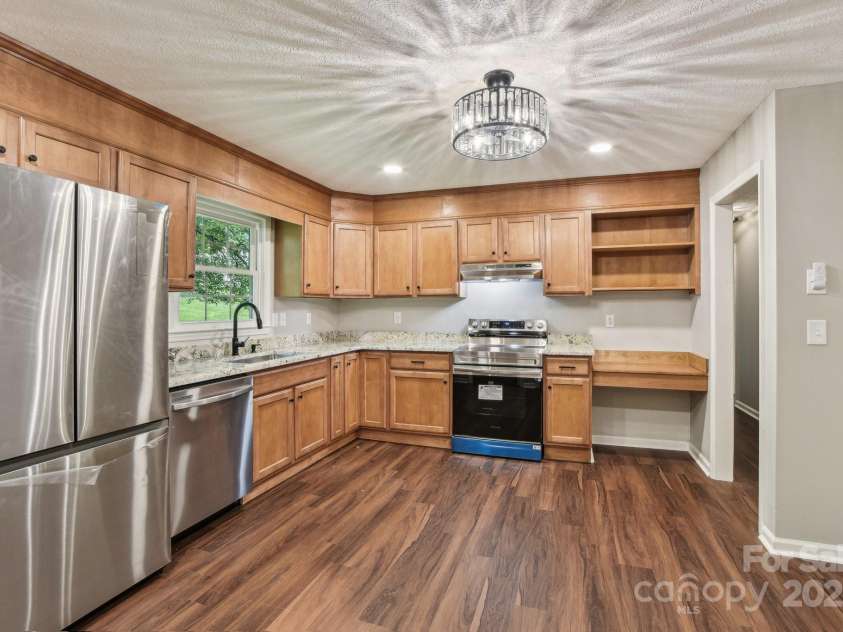 478 Stoney Gardens Court, Hendersonville, NC 28791.  MLS# CAR4263882, YatesRealty ID 15250. 