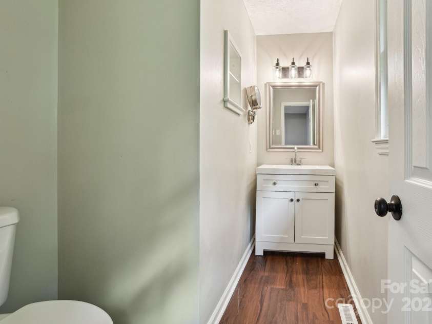 478 Stoney Gardens Court, Hendersonville, NC 28791.  MLS# CAR4263882, YatesRealty ID 15250. 