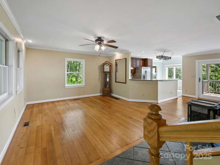 58 Randall Drive, Fairview, NC 28730.  MLS# CAR4263222, YatesRealty ID 15251. 