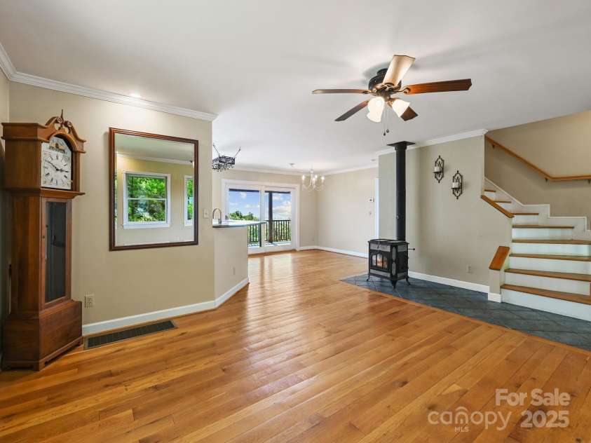 58 Randall Drive, Fairview, NC 28730.  MLS# CAR4263222, YatesRealty ID 15251. 