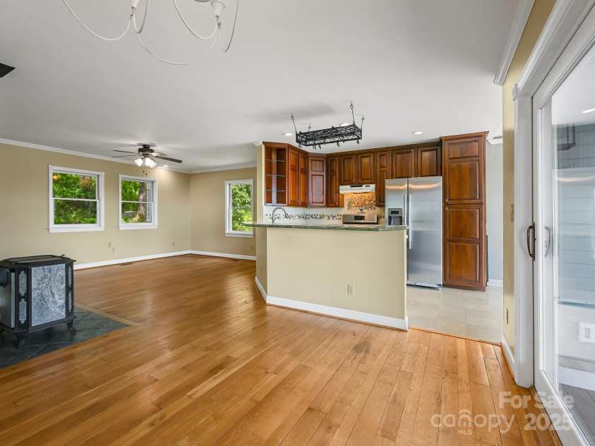 58 Randall Drive, Fairview, NC 28730.  MLS# CAR4263222, YatesRealty ID 15251. 