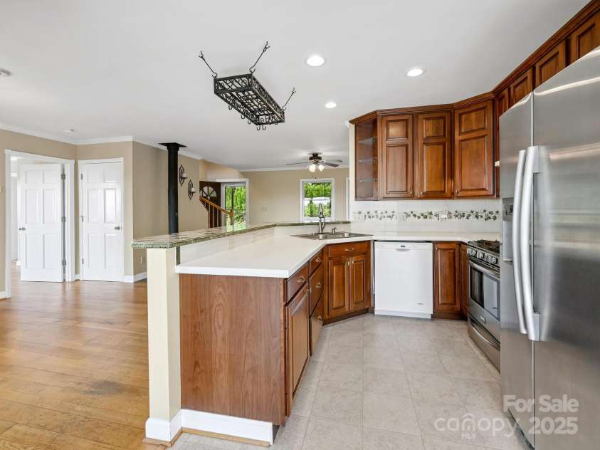 58 Randall Drive, Fairview, NC 28730.  MLS# CAR4263222, YatesRealty ID 15251. 