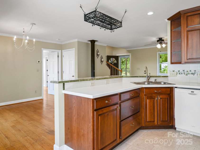 58 Randall Drive, Fairview, NC 28730.  MLS# CAR4263222, YatesRealty ID 15251. 