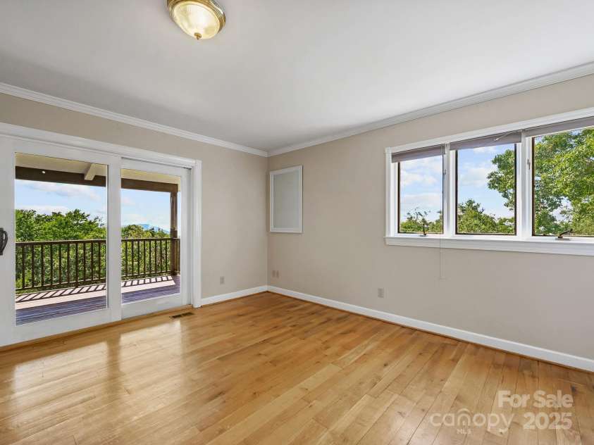 58 Randall Drive, Fairview, NC 28730.  MLS# CAR4263222, YatesRealty ID 15251. 